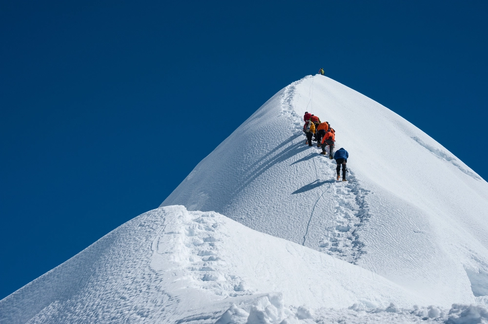 Peak Climbing 7000